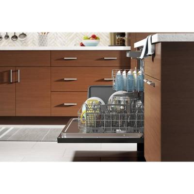 24" Whirlpool Built-In Undercounter Dishwasher in Black Stainless Steel - WDT750SAKV