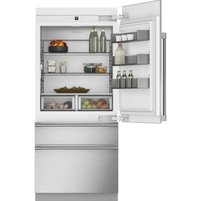 36" Monogram Right-Hinge Integrated Bottom-Freezer Refrigerator - ZIC363IPVRH