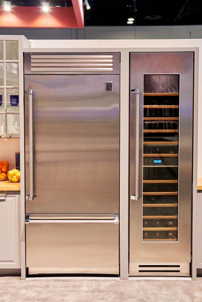 36" Hestan KRP Series Right-Hinge Pro Style Bottom Mount Refrigerator with Top Compressor - KRPR36-BG