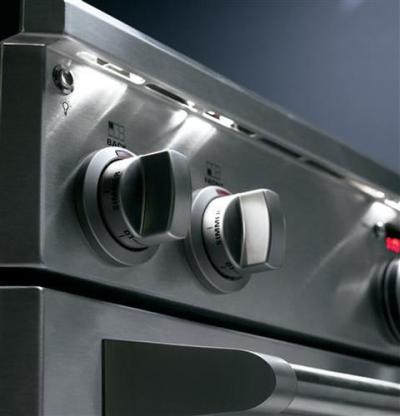 30" Monogram Dual-Fuel Professional Range with 4 Burners (Natural Gas) - ZDP304NPSS