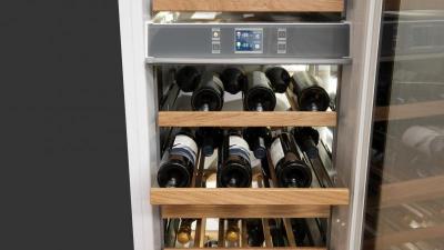 24" Fulgor Milano 700 Series Wine Cellar Column - F7SWC24S1-R