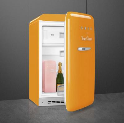 SMEG FAB10URDYVC3 22 Veuve Clicquot Retro-style Free-standing Refri