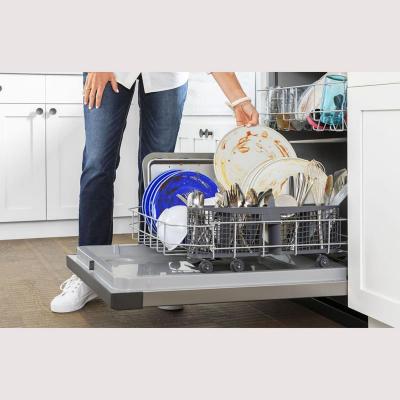 24" GE Built-In Front Control Dishwasher in White - GDF511PGRWW