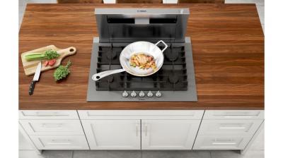 30" Bosch Benchmark Gas Cooktop - NGMP077UC