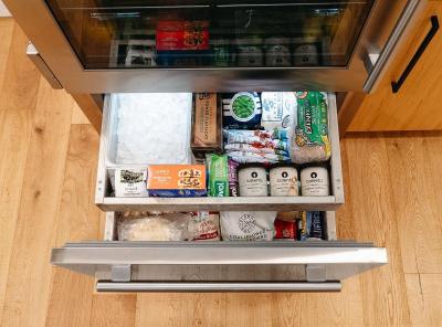 30" True Refrigerator with Bottom Freezer Left Hinge - TR-30RBF-L-SG-A