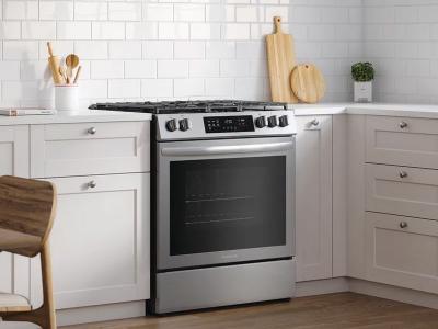 30" Frigidaire Front Control Freestanding Gas Range in Stainless Steel - FCFG3083AS