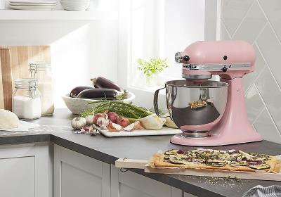 KitchenAid Artisan Series 5 Quart Tilt-Head Stand Mixer - KSM150PSDR